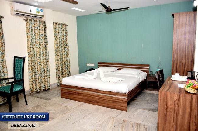 Nirupama Hotels Dhenkanal Kültér fotó